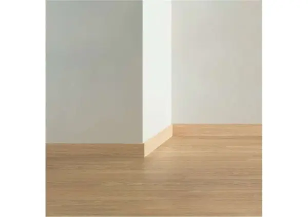 Ламинированный плинтус Quick Step 00896 77х14х2400